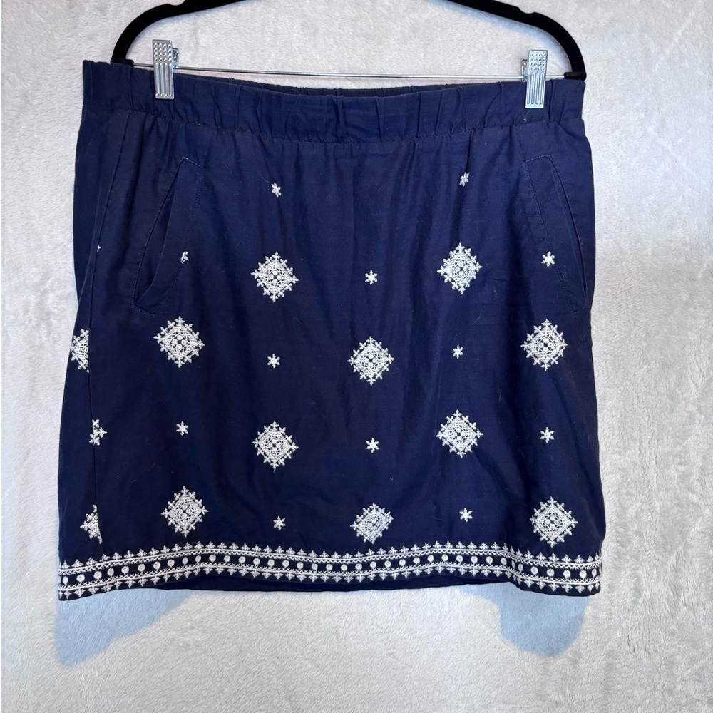Croft & Barrow Navy Embroidered Cotton Skirt Size 12  Pull-On  Boho Snowflake